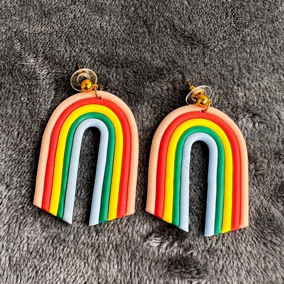 Rainbow Dangle Earrings Gold Tone Bright Colors Clay Pierced - Picture 4 of 6